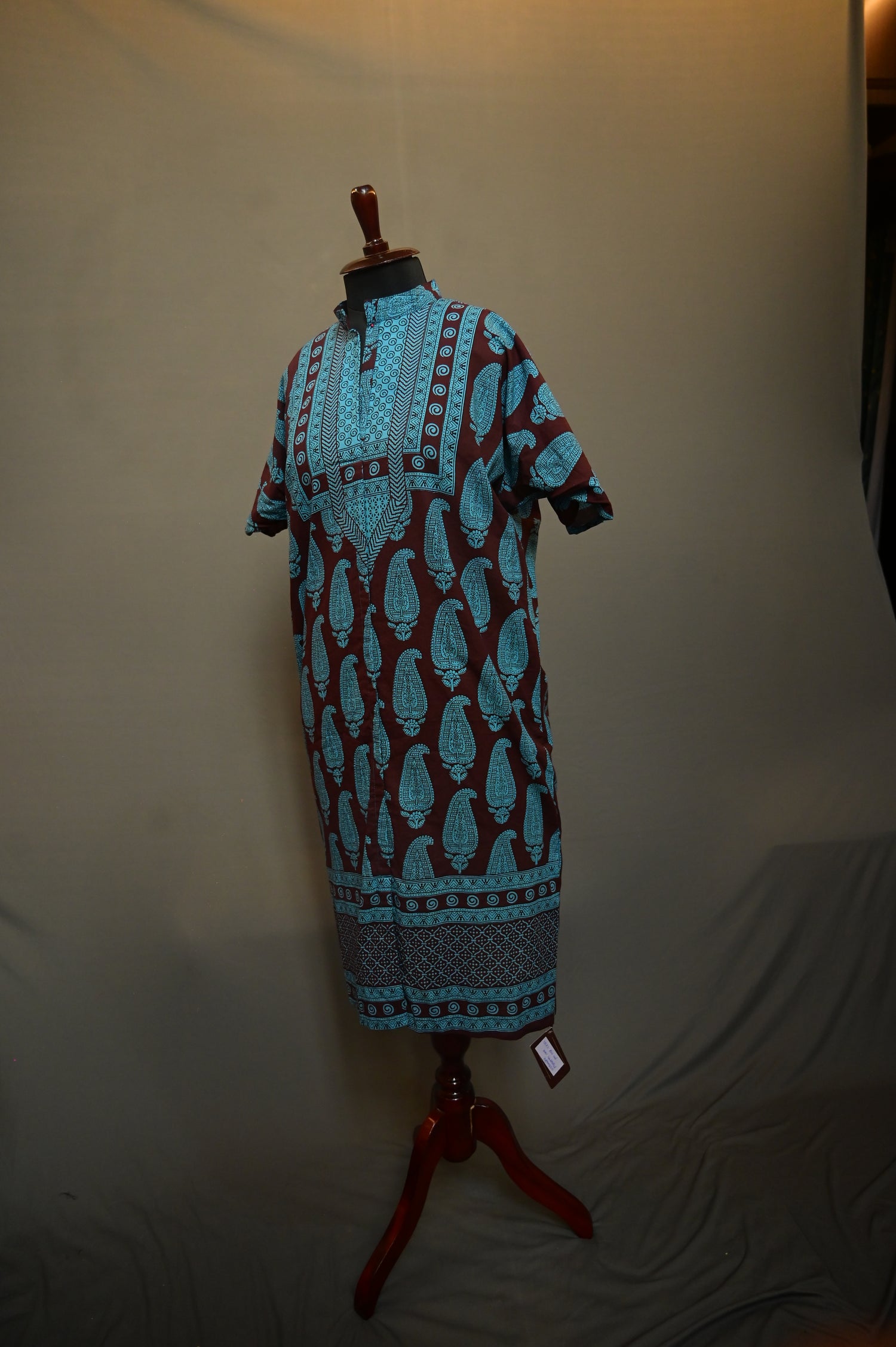 Brown and blue kaftan