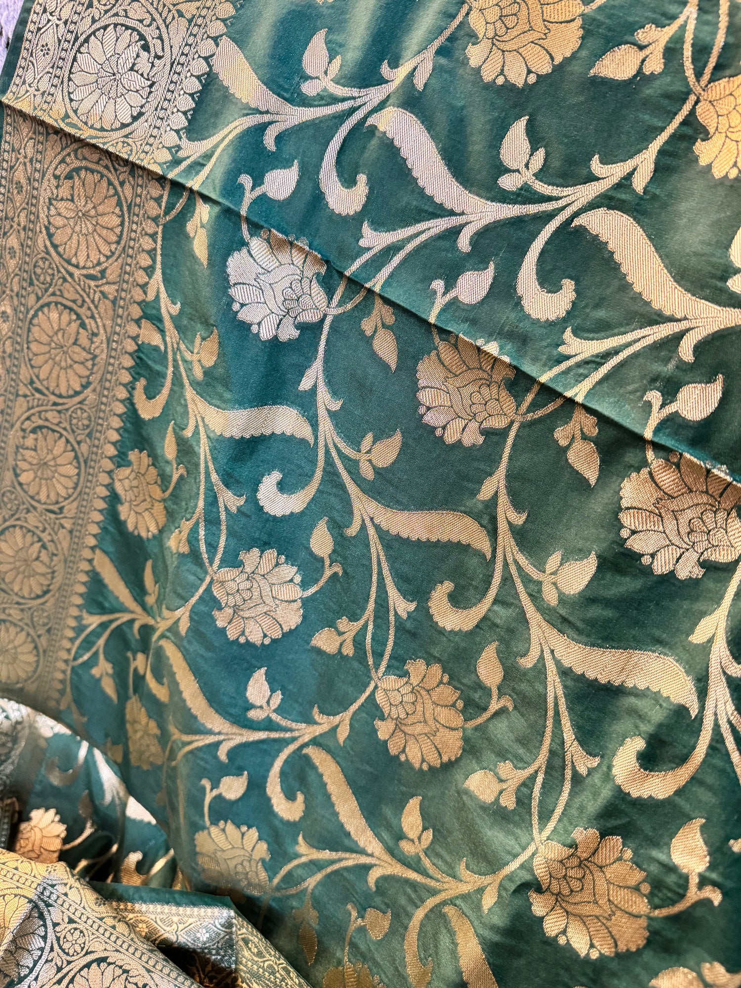 Dark Green Banarasi Kataan Silk Dupatta