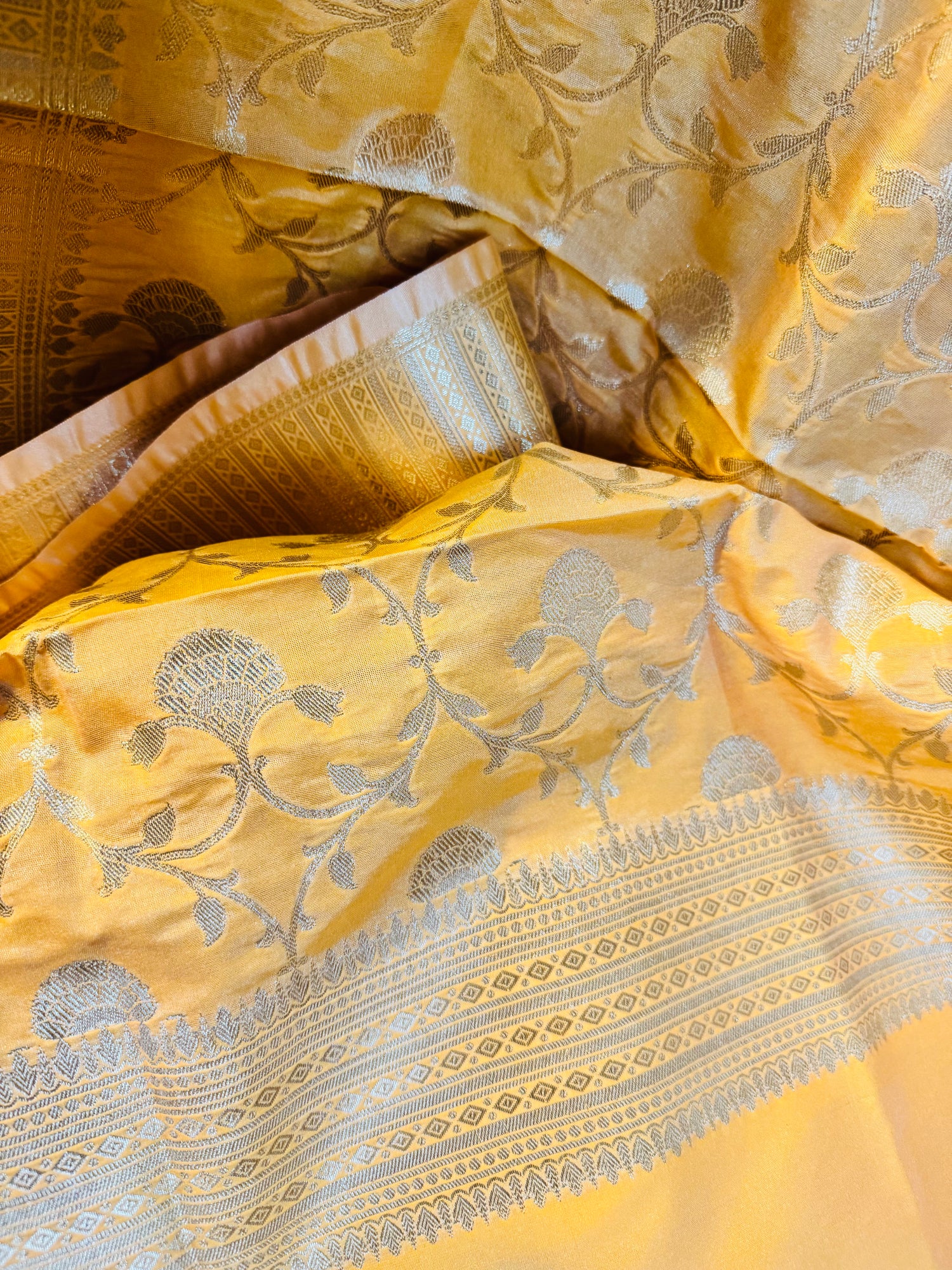 Light Yellow Banarasi Kataan Silk Dupatta