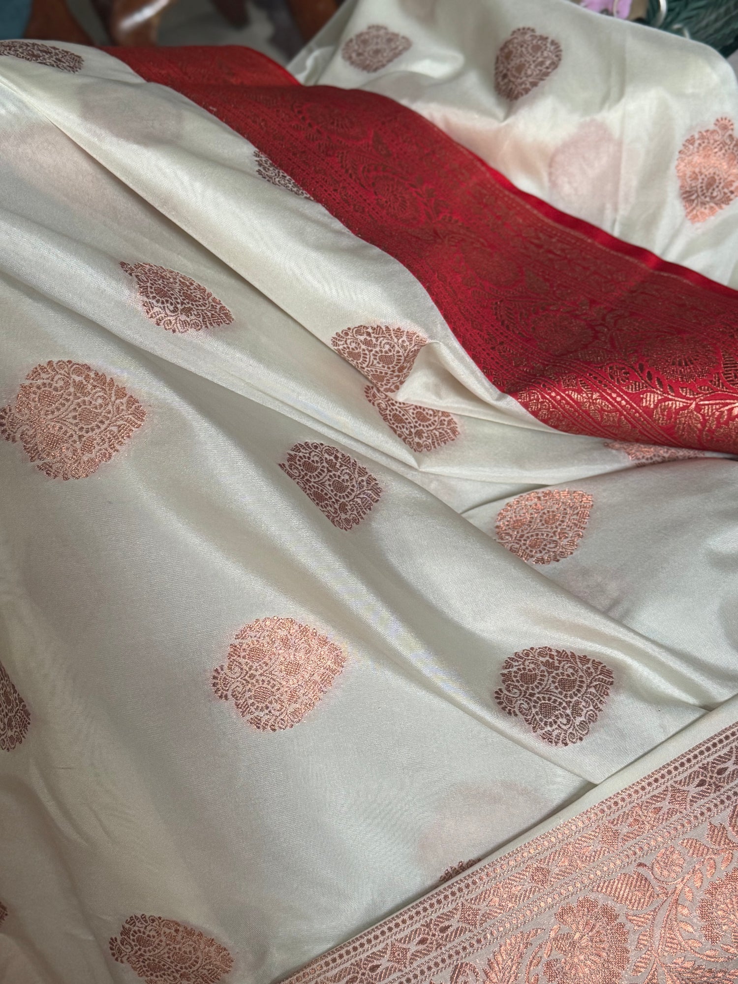 Doodhiya Alta Banarasi Saree with Rose Gold Zari and Floral Pallu
